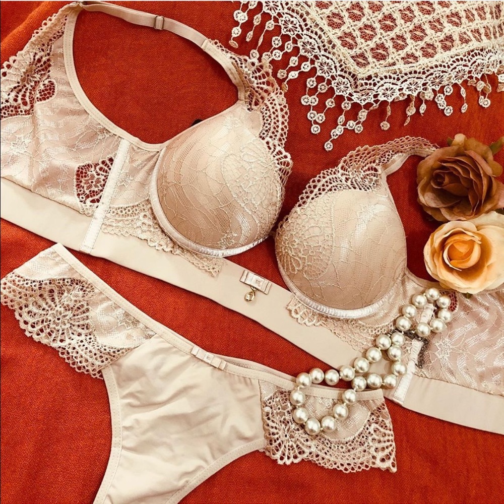 High quality Brazilian push-up bra and panty - Picture 2 of 11